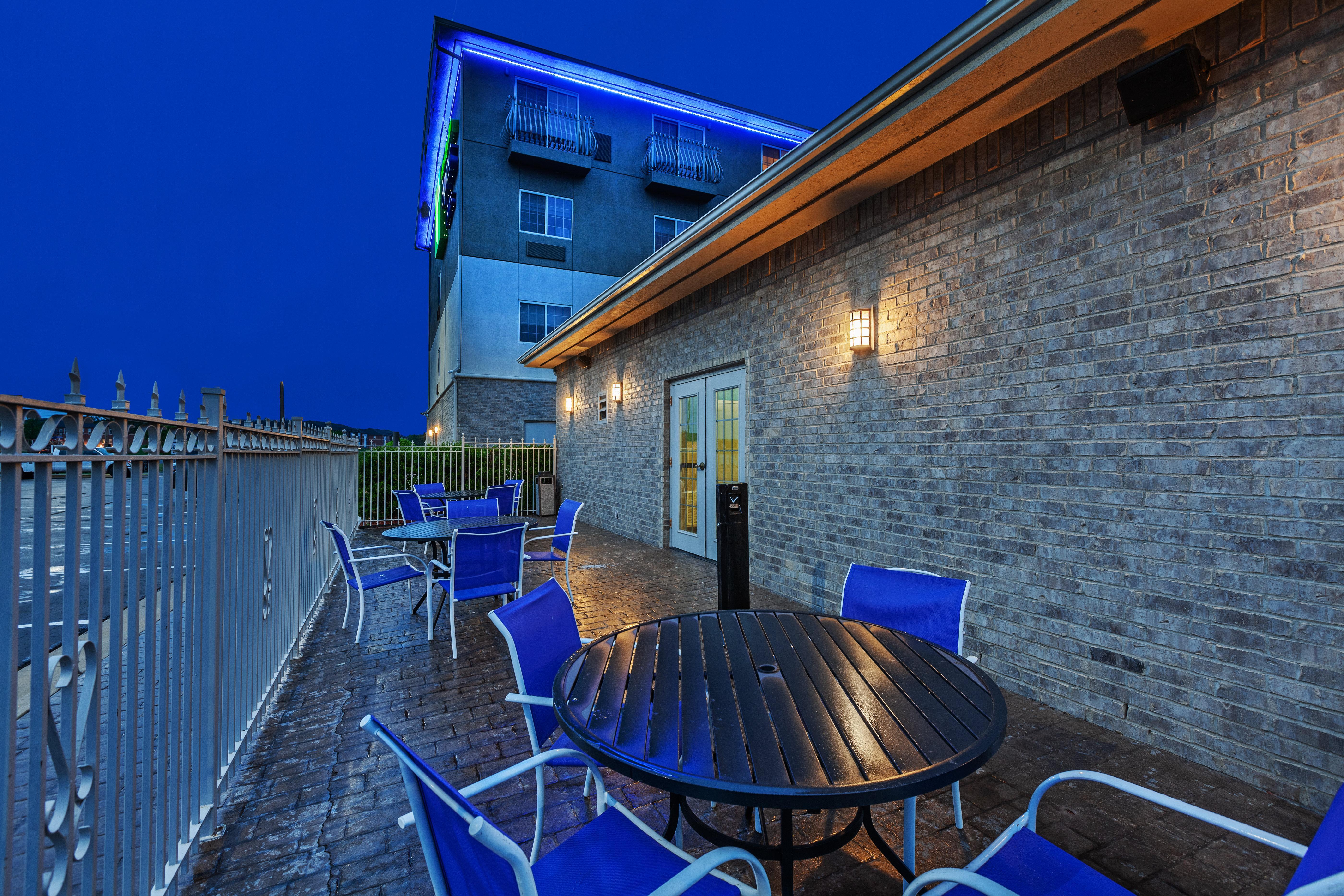 Holiday Inn Express Hotel And Suites Jenks, An Ihg Hotel Exterior photo